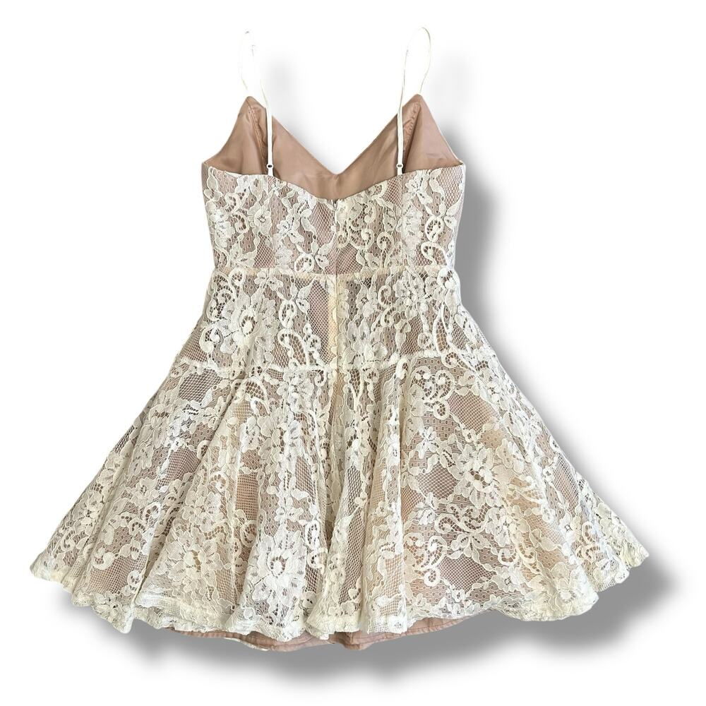 L’Atiste by Amy Ivory Lace Mini Dress Medium Fit & Flare Blush Lined Bridal - Picture 4 of 9